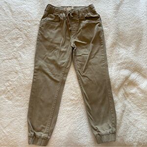 Levi"s JOGGER size 7, boys.
